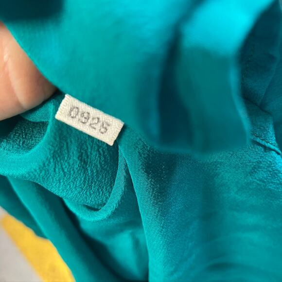 Vintage 80's Casual Corner 100% Silk Teal Button Up Short Sleeve blouse Womens M - Picture 14 of 16